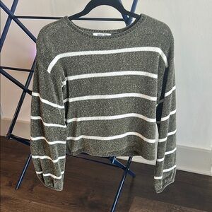 Double Zero Green and White Crew Neck Sweater